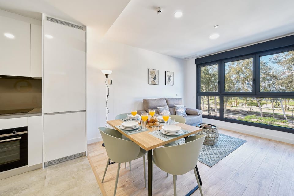 Living room, Dining area