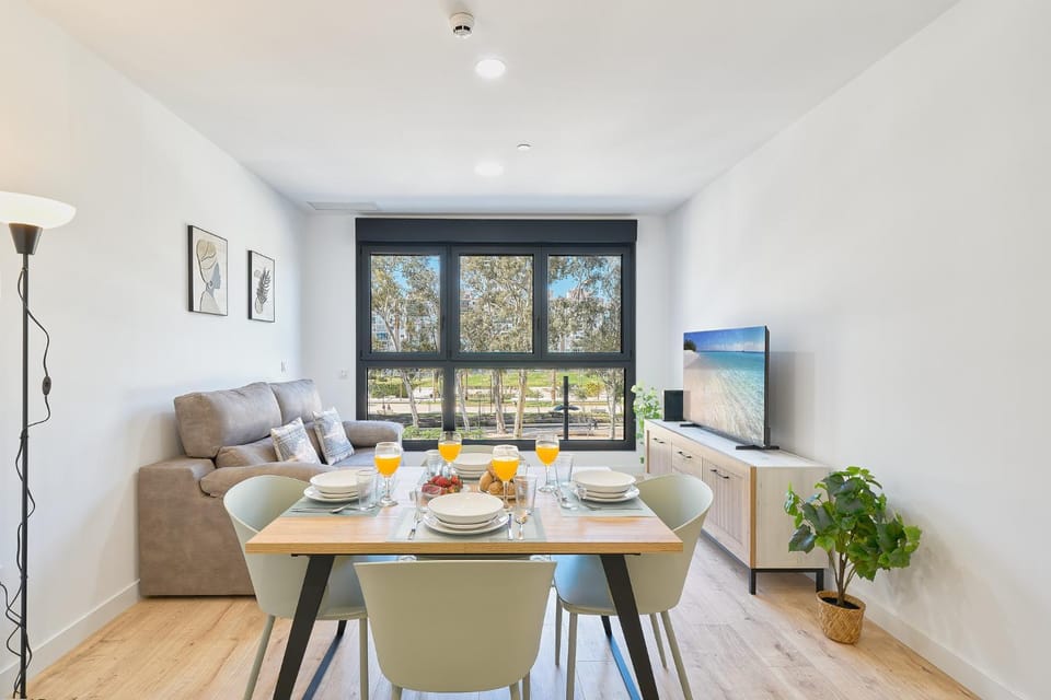 Living room, Dining area