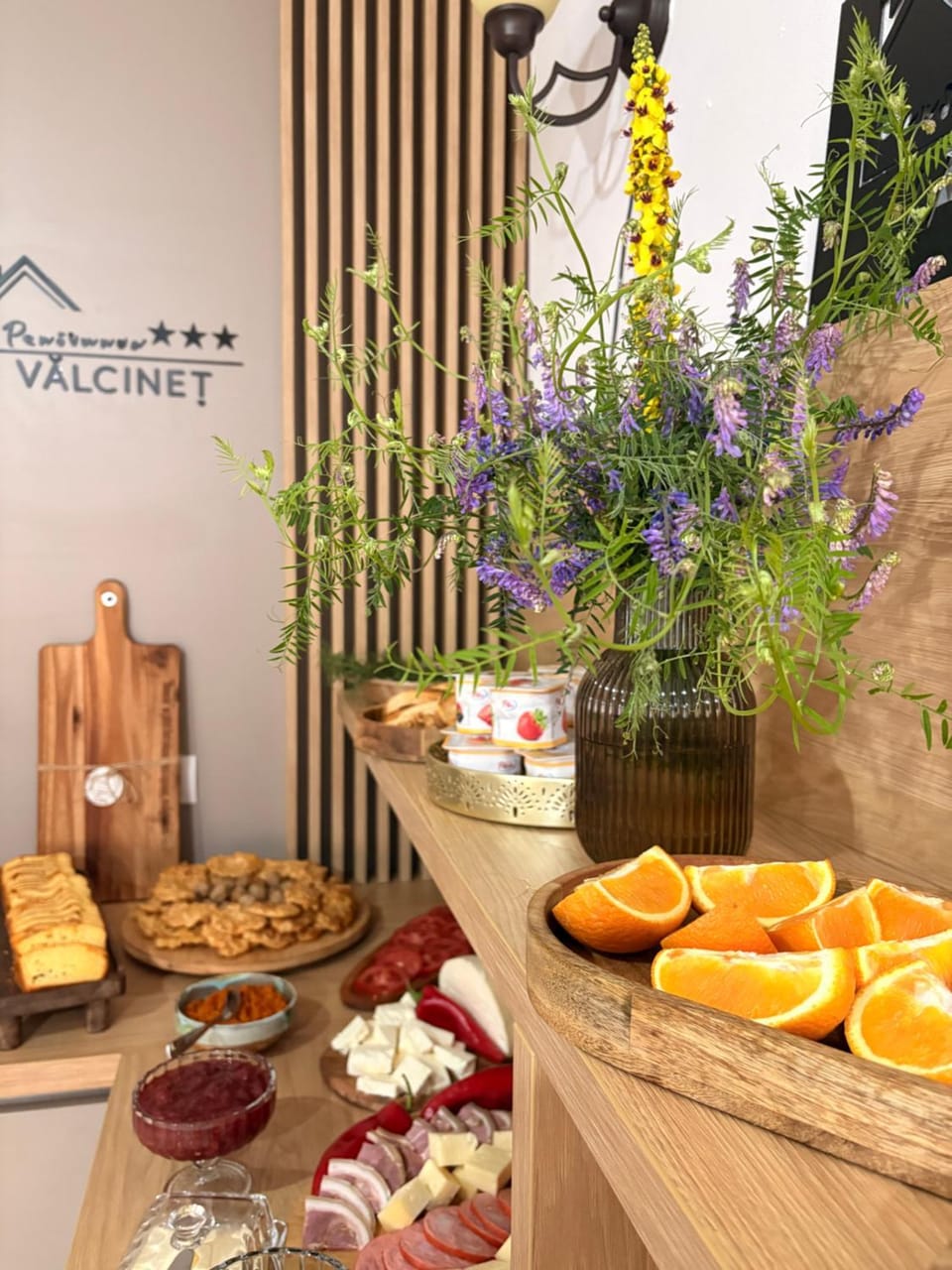Pensiunea Valcinet Bed and Breakfast in Romania