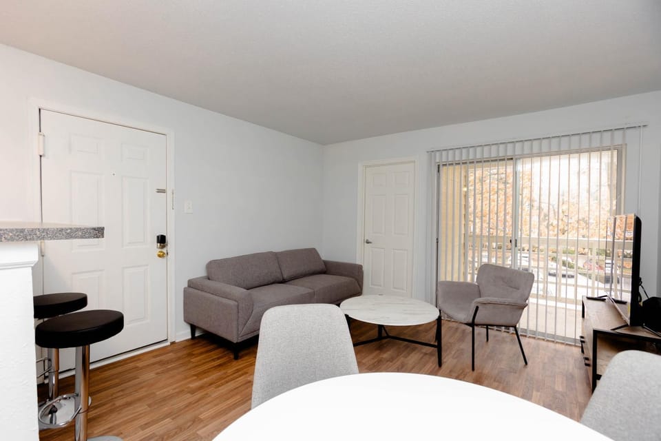 Wyndham 108 Corporate & Modern 1br suite Apartment in Hampton
