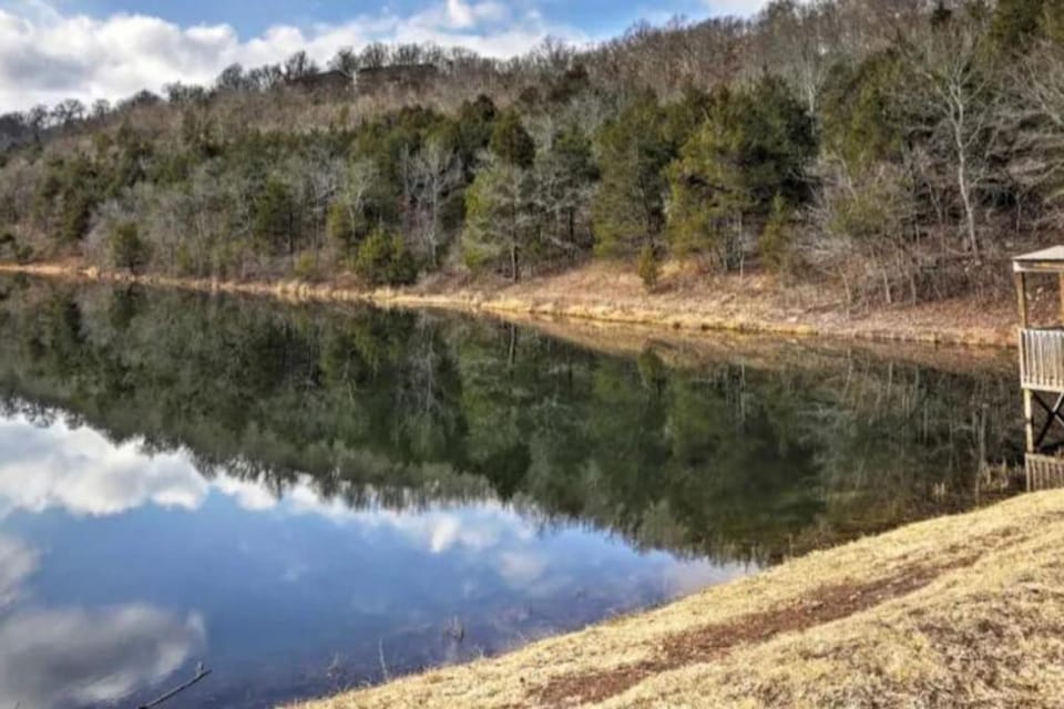 Free Silver Dollar City Tickets & other attractions! Branson, Walk-In Available Apartment in Table Rock Lake