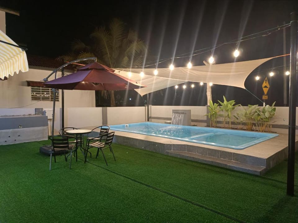AYRA HOMESTAY House in Perak