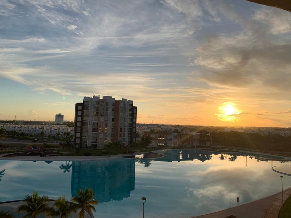 Come to Paradise an be our Guest in Dream Cancun!! Apartment in Cancun