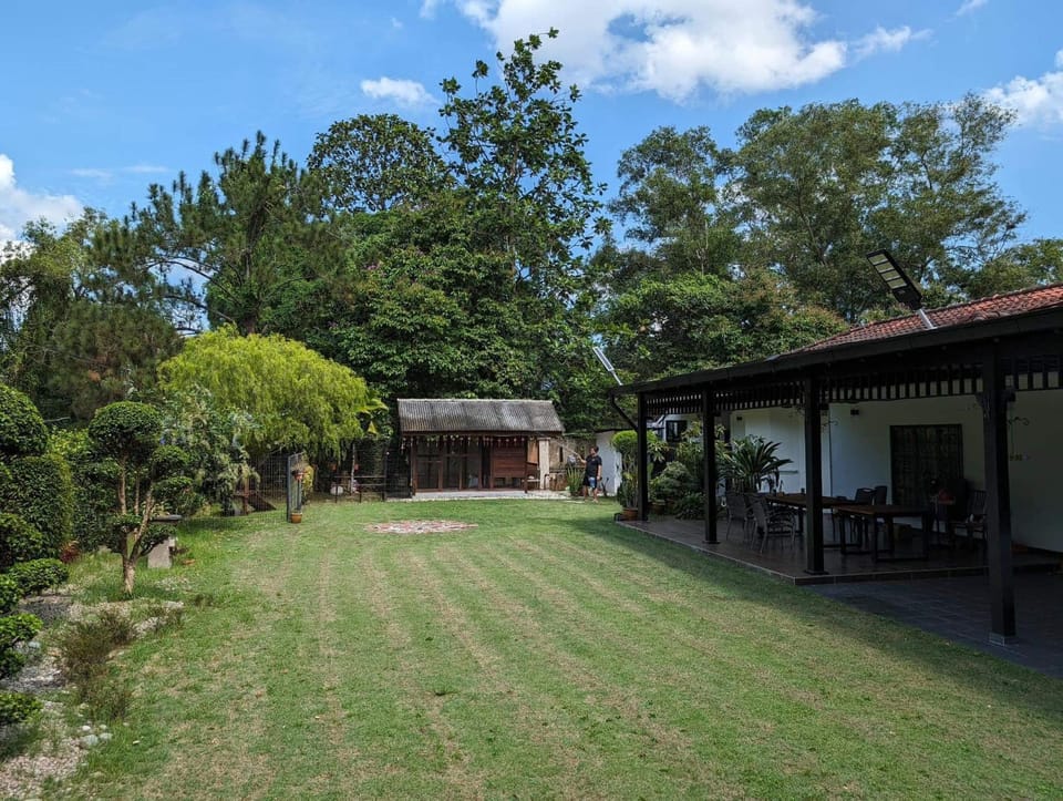 D’Garden Cottage with big field House in Johor