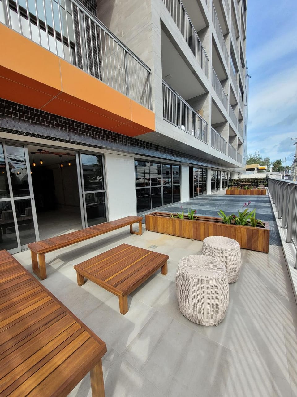 Balcony/Terrace, Area and facilities