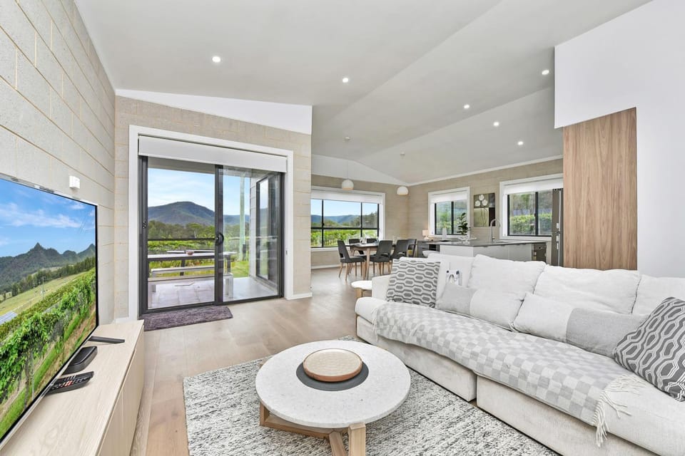 Somerville Wines Lux Escape 3-Bedroom Cottage Near Broke Wineries House in Broke