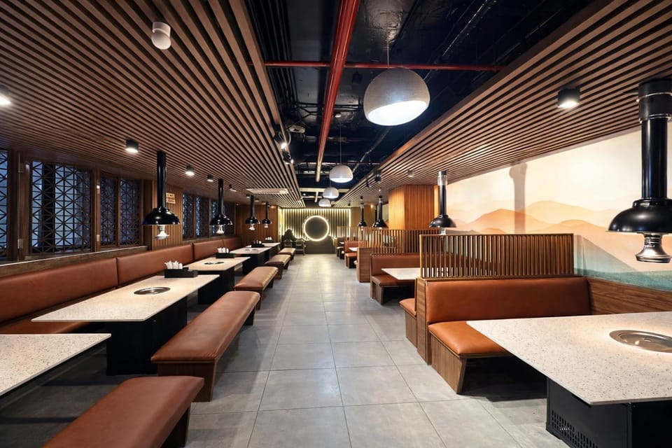 Restaurant/places to eat, Restaurant/places to eat, Banquet/Function facilities