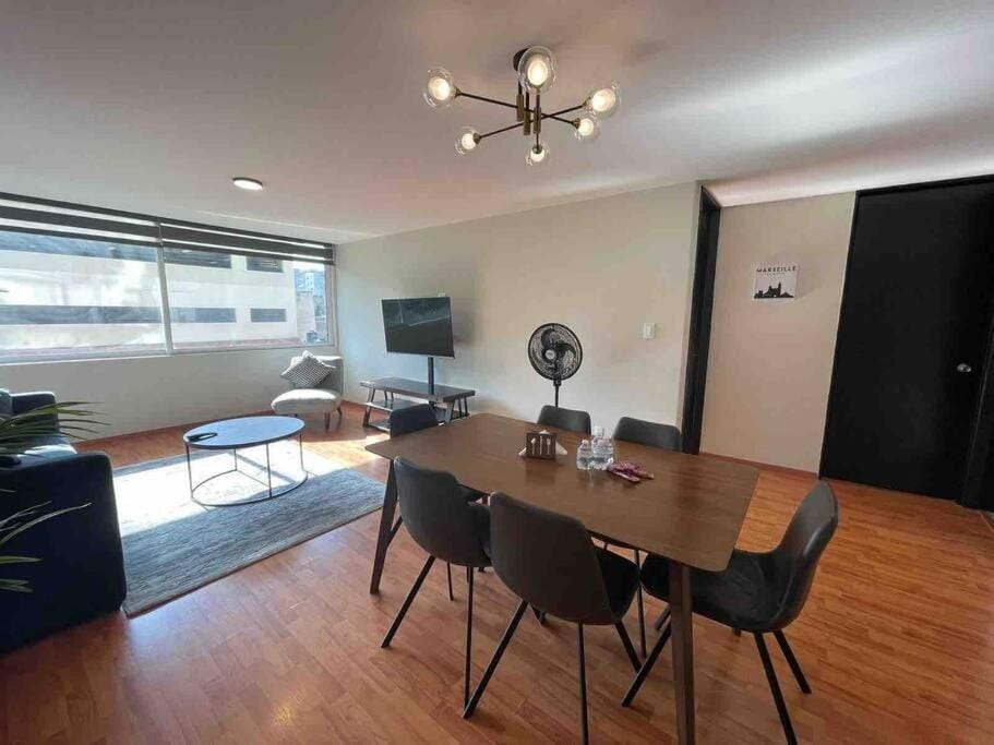 Departamento en Praga Apartment in Mexico City