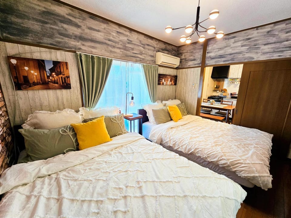 Bed, Photo of the whole room, Bedroom