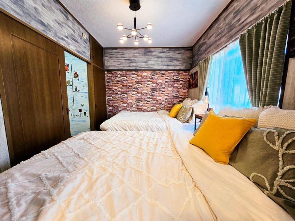 Bed, Photo of the whole room, Bedroom, wardrobe