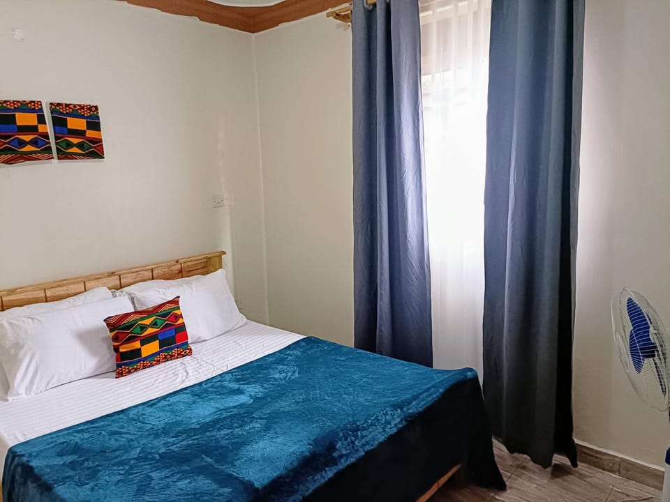 Amaryllis blue,8mins source to River Nile,secure, peaceful, central great location Apartment in Uganda