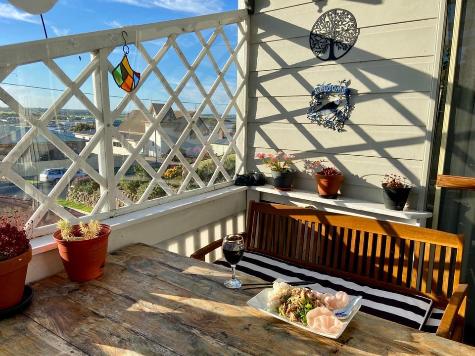 Bilbos Cottage at Little Bird Villa in Smithton