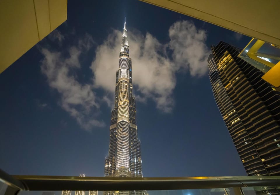 Nearby landmark, Night