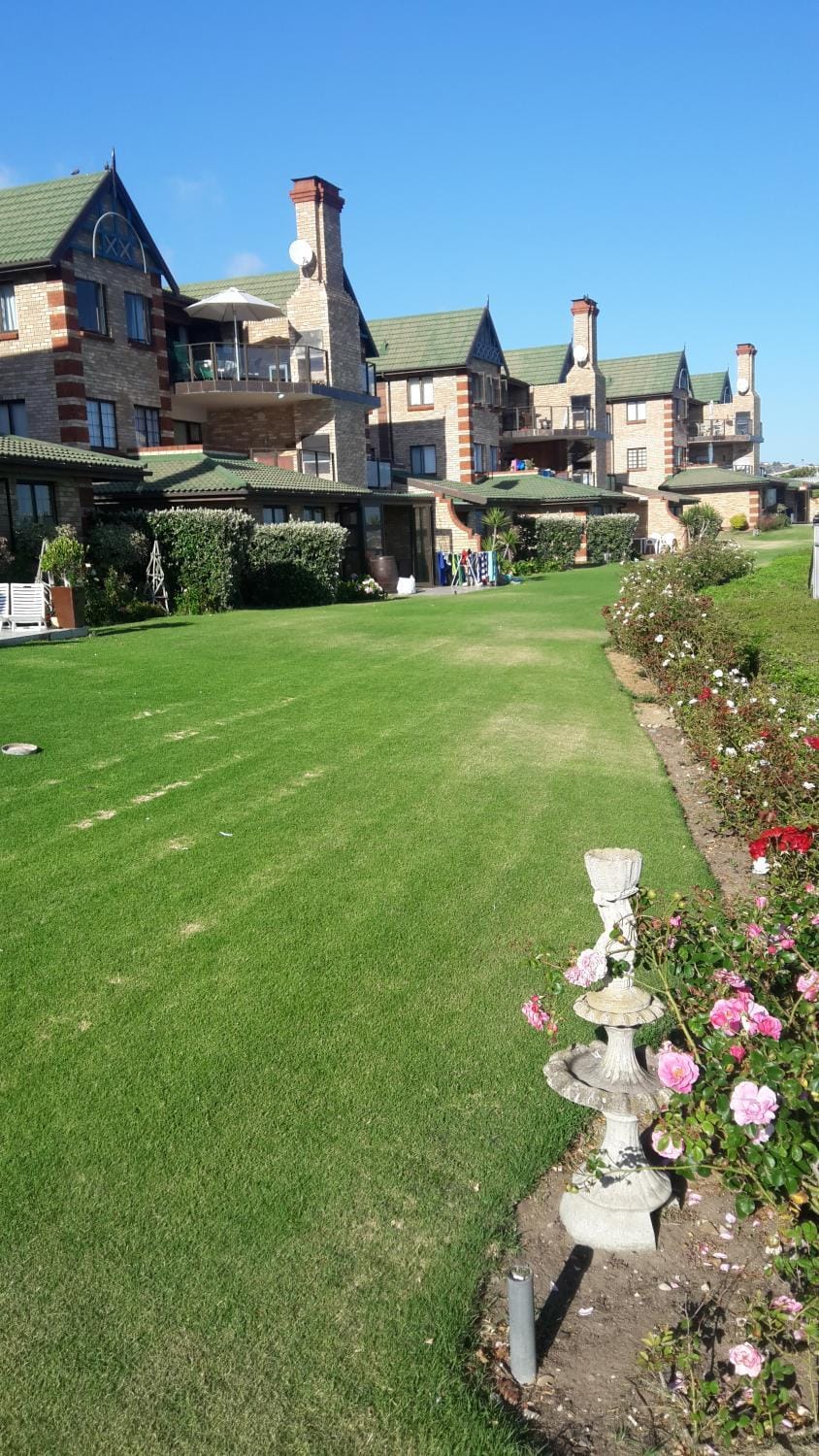 Property building, Garden, Garden view