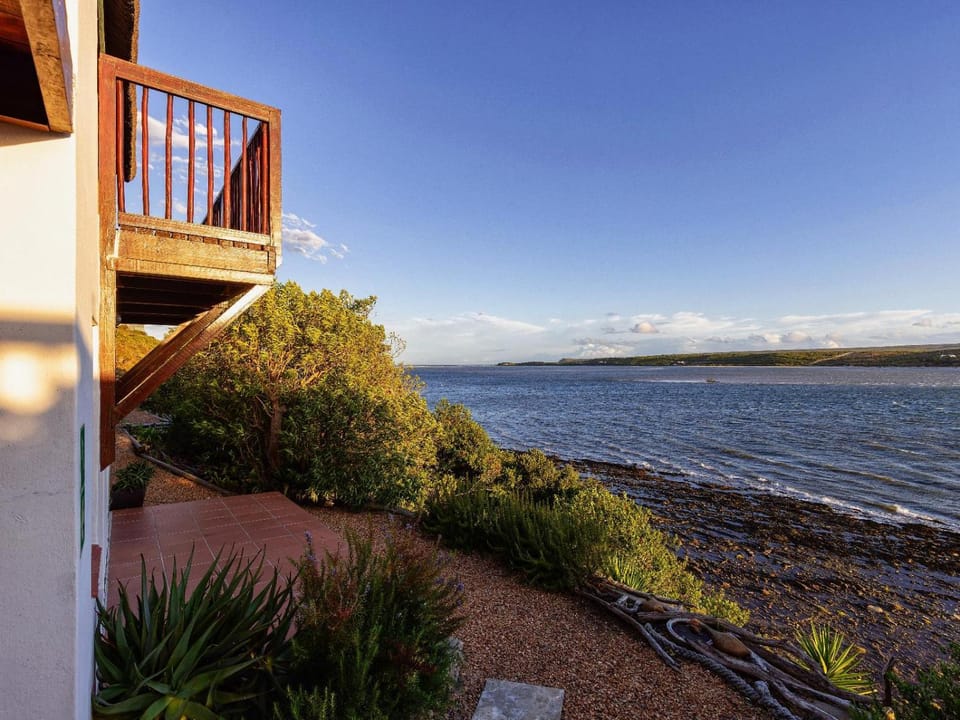 Balcony/Terrace, River view