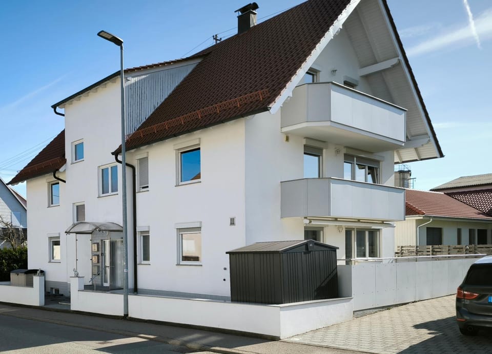 Property building, Street view