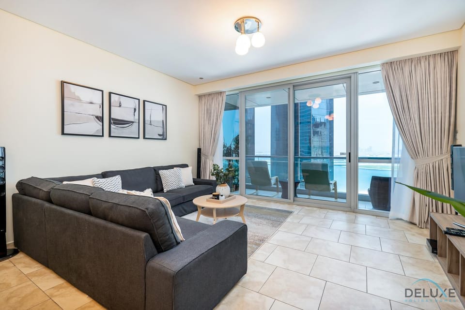 View (from property/room), Living room, Seating area