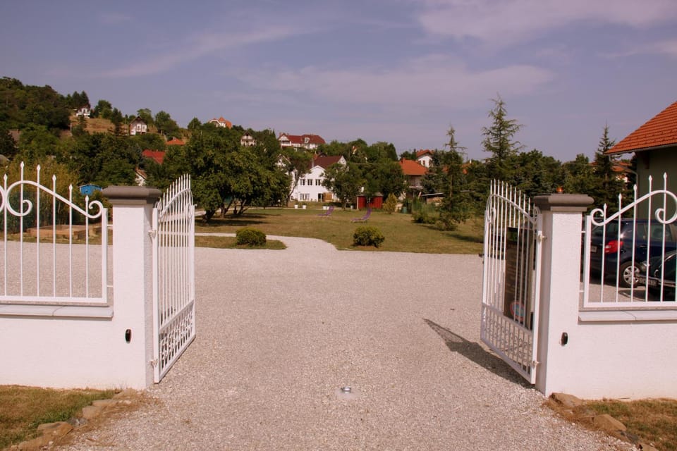 Facade/entrance, Day