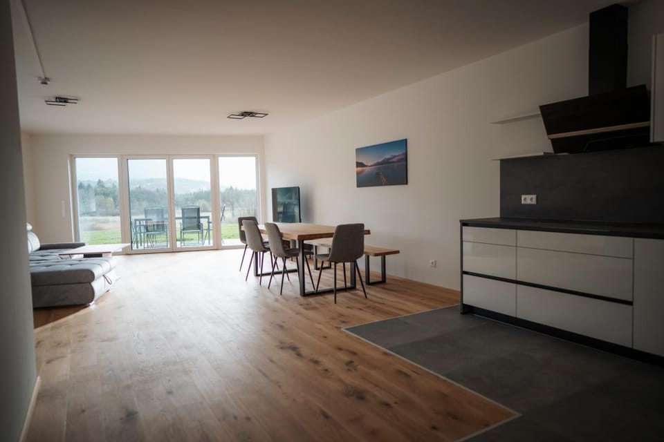 Kitchen or kitchenette, Living room, Seating area, Dining area, pet friendly