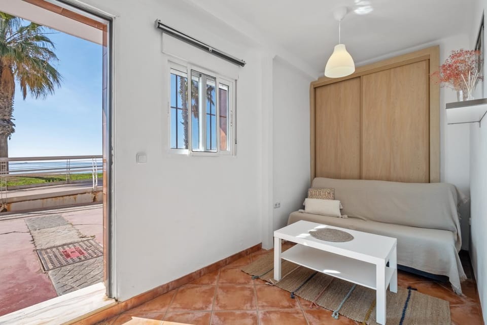 Day, View (from property/room), Sea view