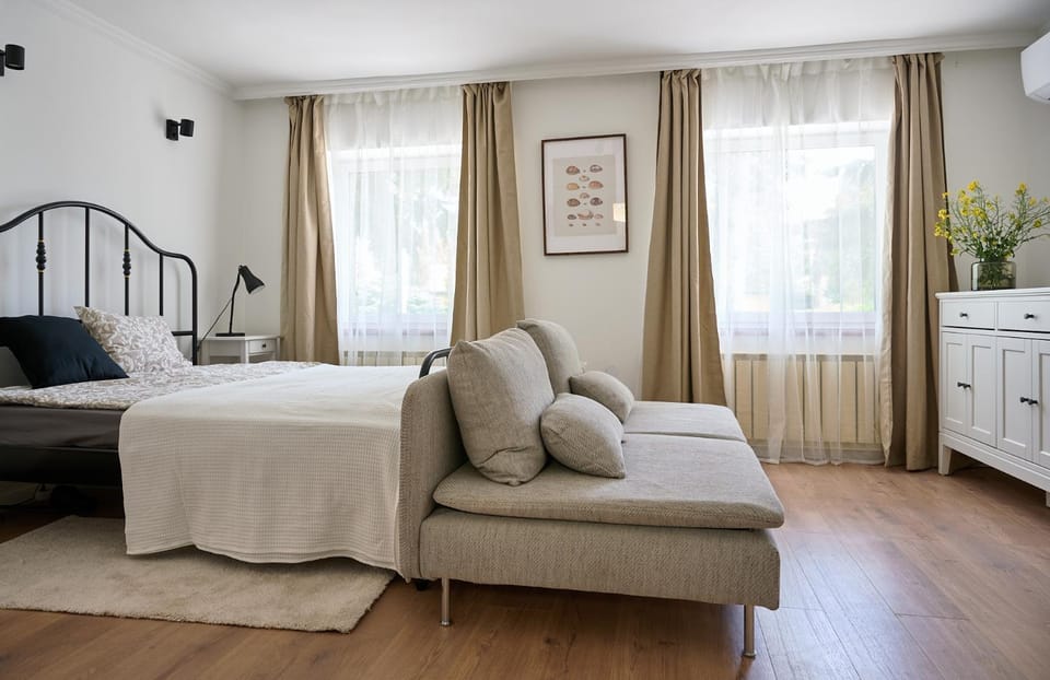 Photo of the whole room