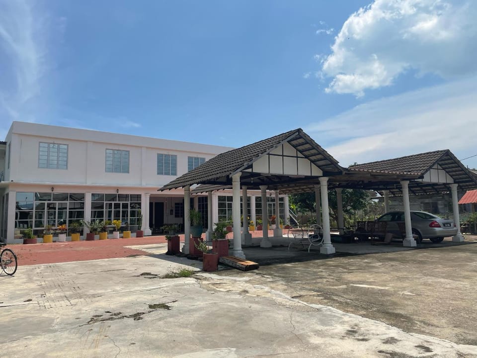 Property building, Parking