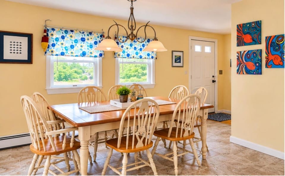 The Blue Parrot at Hampton Beach House in Hampton Beach