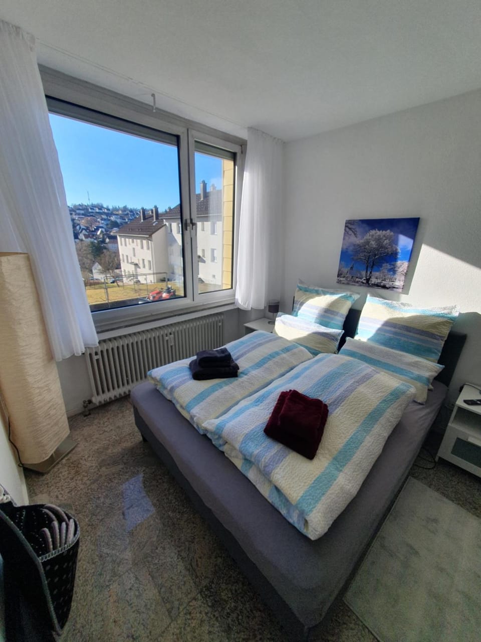 Bed, Photo of the whole room, towels
