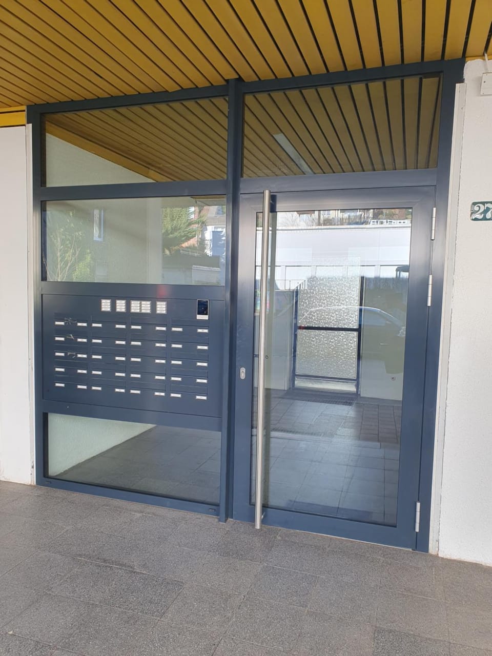 Facade/entrance