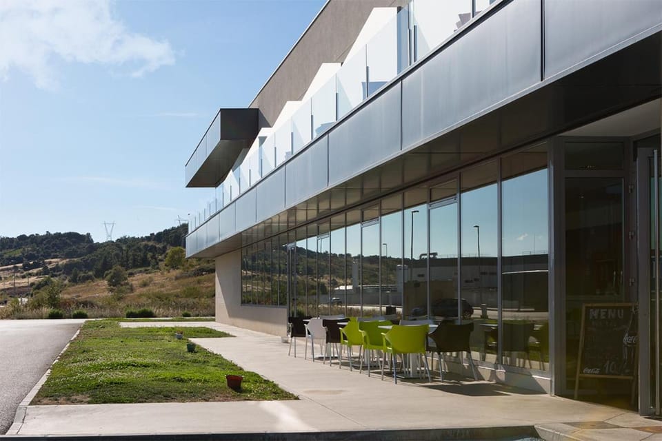 Facade/entrance, Off site