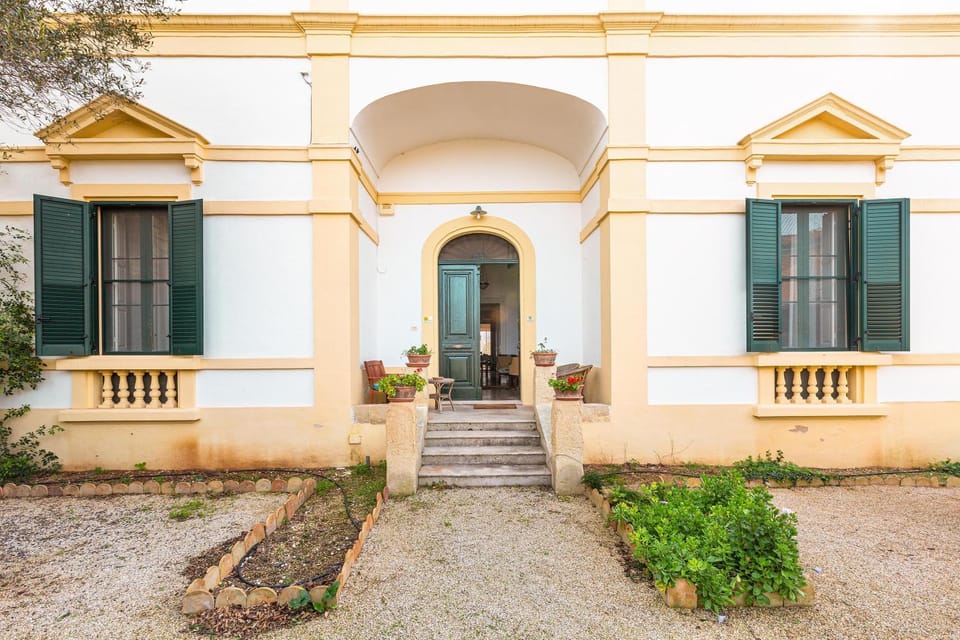 Property building, Garden