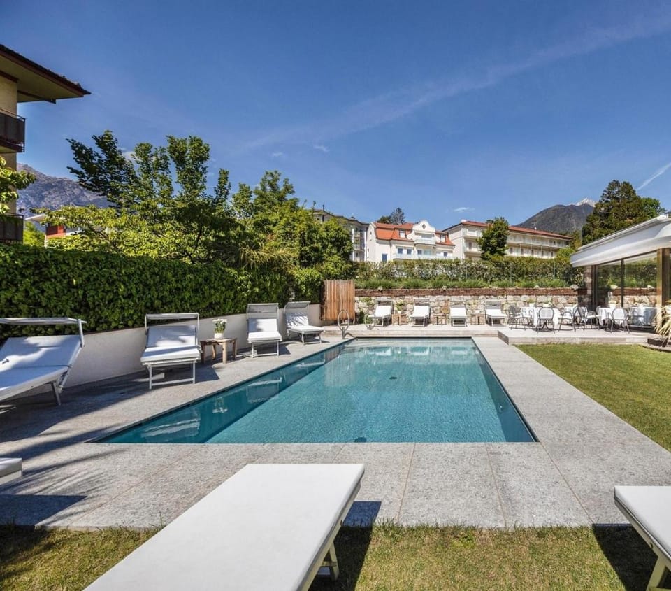 Summer, Pool view, Swimming pool, sunbed