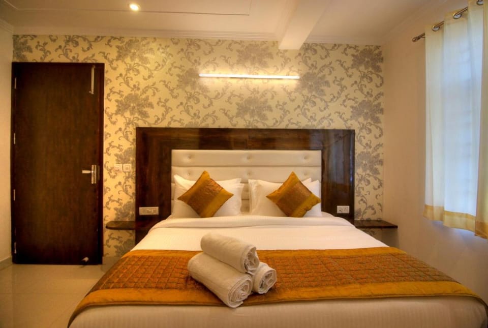 Bed, Photo of the whole room