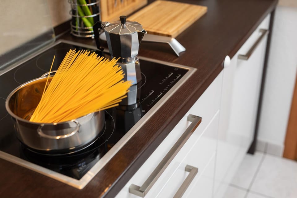 Kitchen or kitchenette, Food and drinks, Food, stove