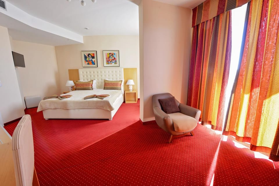 Bed, Photo of the whole room