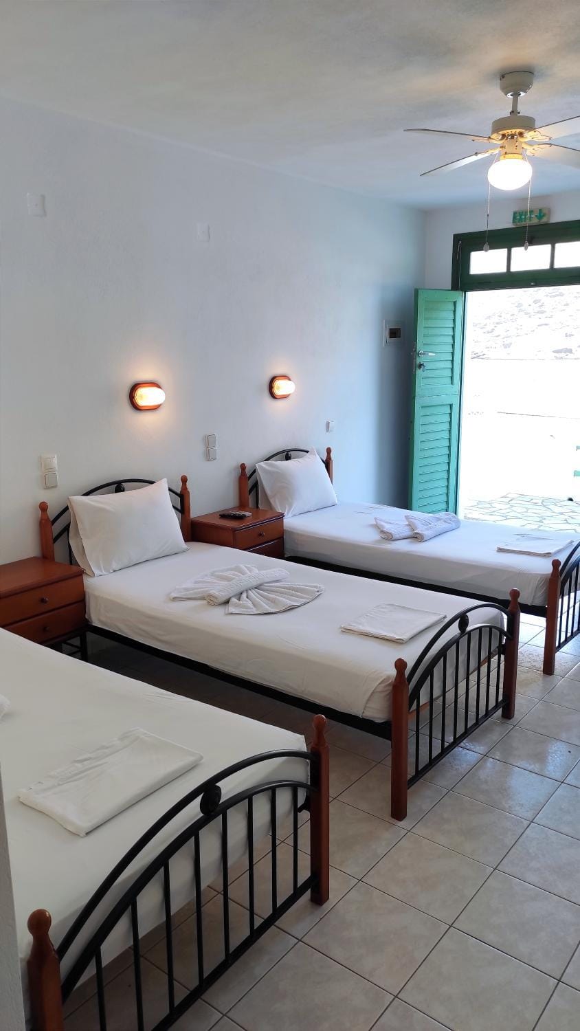 Τζαννής Αγλαΐα Apartment hotel in Milos