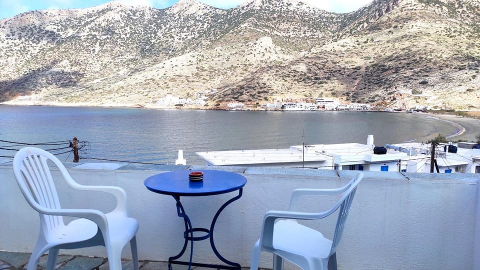 Τζαννής Αγλαΐα Apartment hotel in Milos