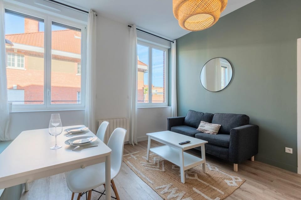 1 bedroom apartment in city center with parking Apartment in Hauts-de-France