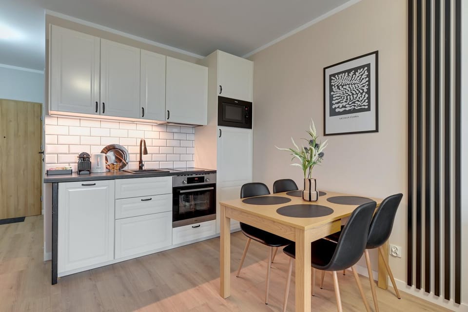 Kitchen or kitchenette, Dining area, dishwasher, minibar, pet friendly, stove