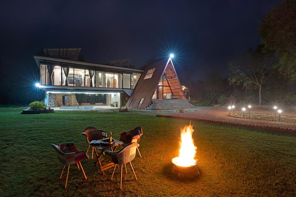 Property building, Night, Natural landscape, BBQ facilities, Garden, Garden view, Pool view, Swimming pool