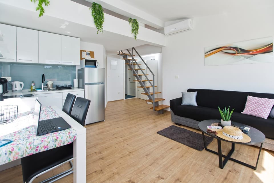 Apartments Juric 1 Apartment in Hvar