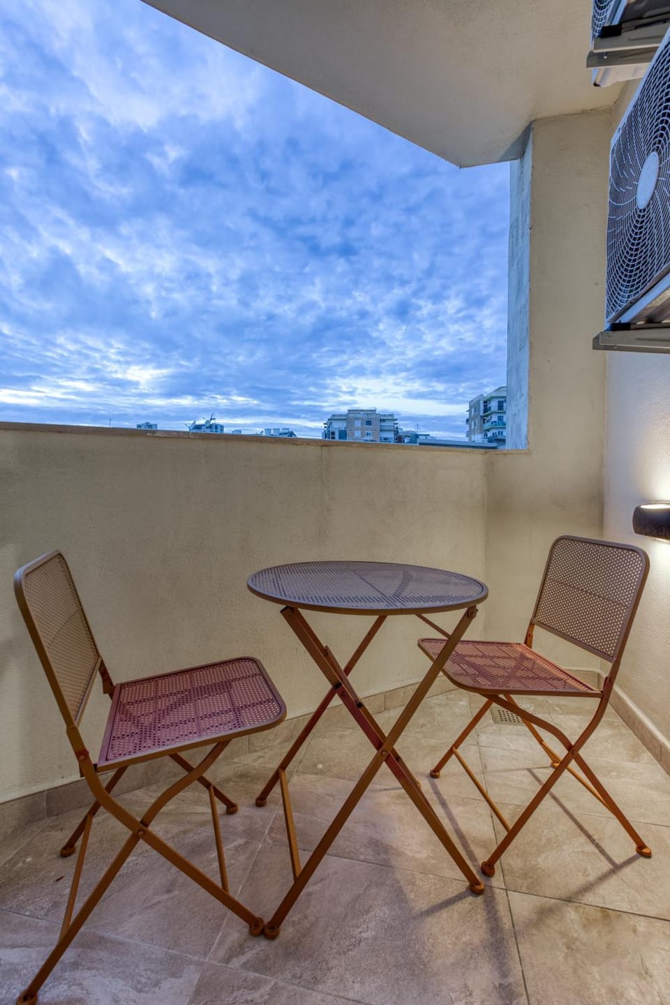 Patio, View (from property/room), Balcony/Terrace, Living room, Seating area, Dining area