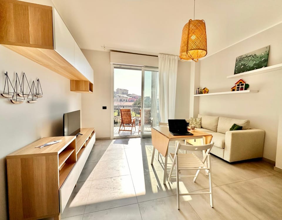 Hostdomus - Casa Vittorio Apartment in Finale Ligure