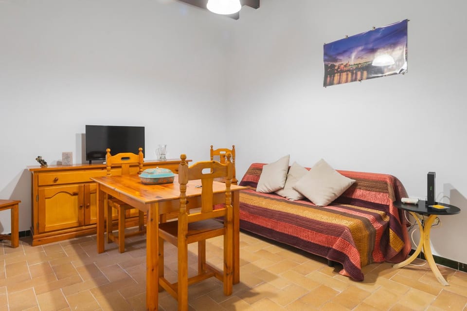 Property building, Living room, Bedroom