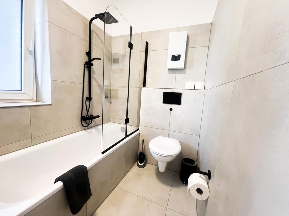 Toilet, Bathroom, Bath, towels