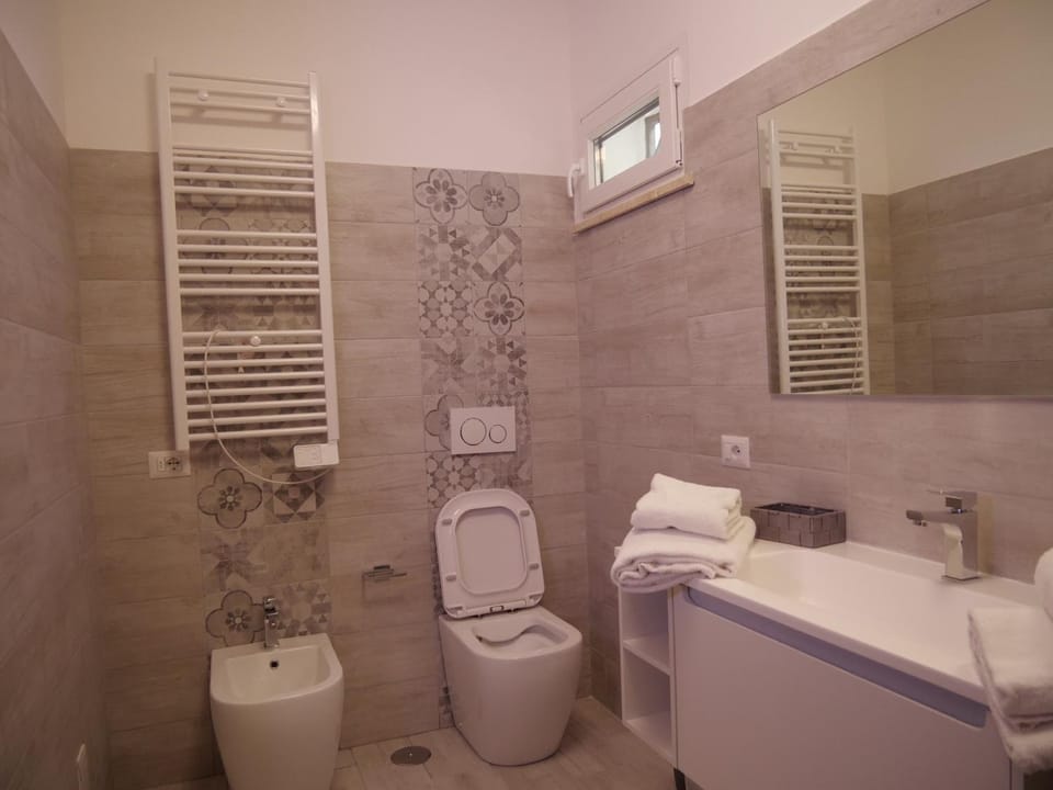 Toilet, Bathroom, Bedroom, bidet