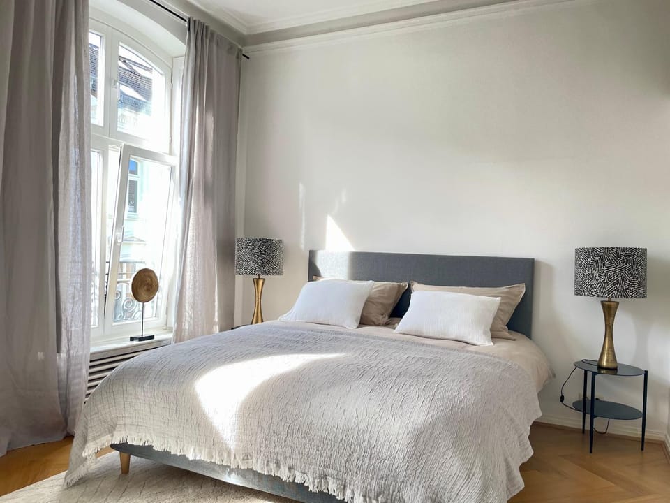 Bed, Bedroom