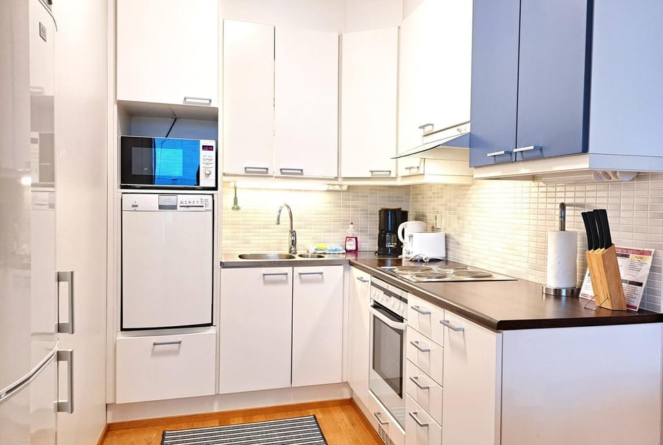 Kitchen or kitchenette, dishwasher, minibar, oven, pet friendly, stove, toaster