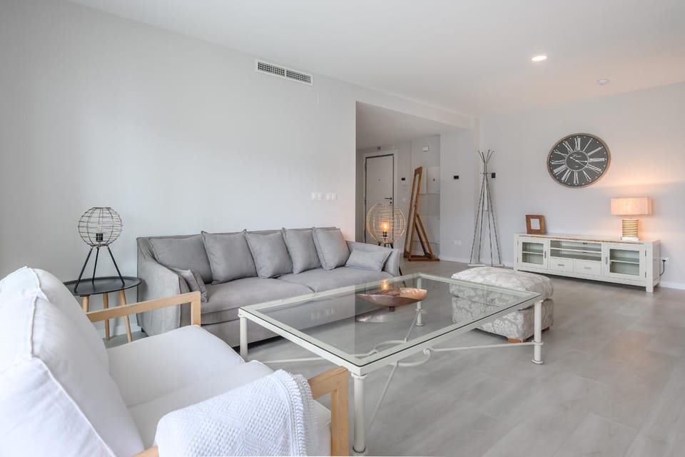 Communal lounge/ TV room, Living room