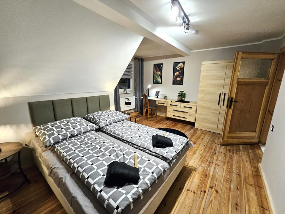 Bed, View (from property/room), Other, Other, Other, Photo of the whole room, Bedroom, hair dresser, hair dresser, towels, wardrobe
